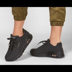 Sketchers Uno- Stand on Air Shoes size 8